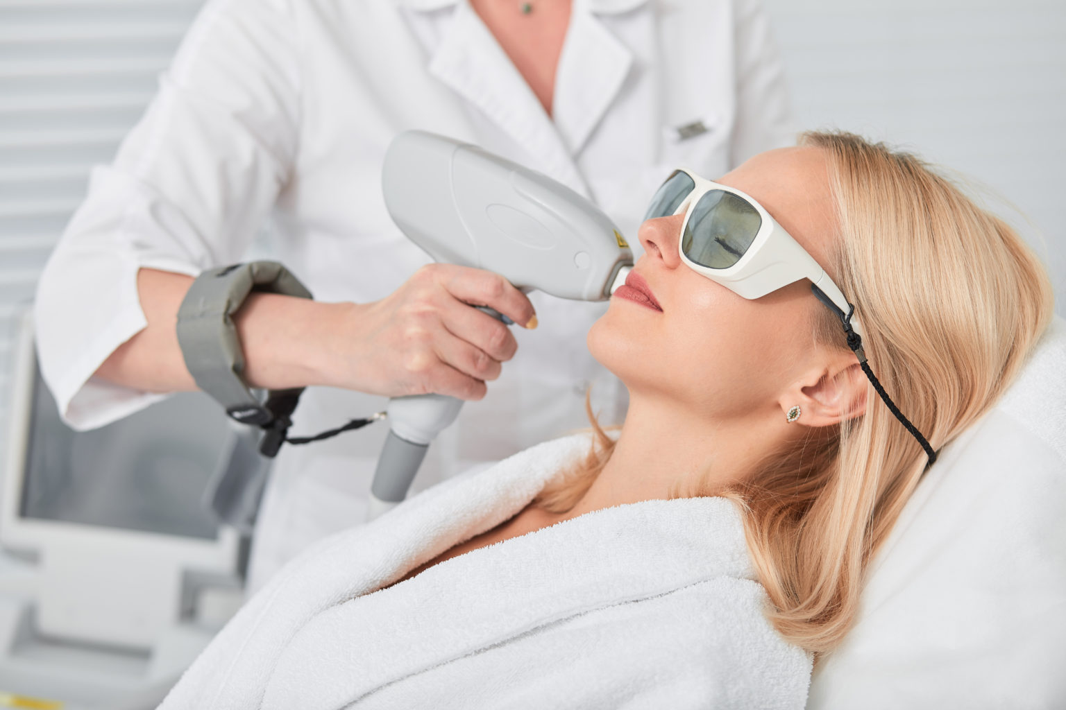 it call flawless laser hair removal from women faces